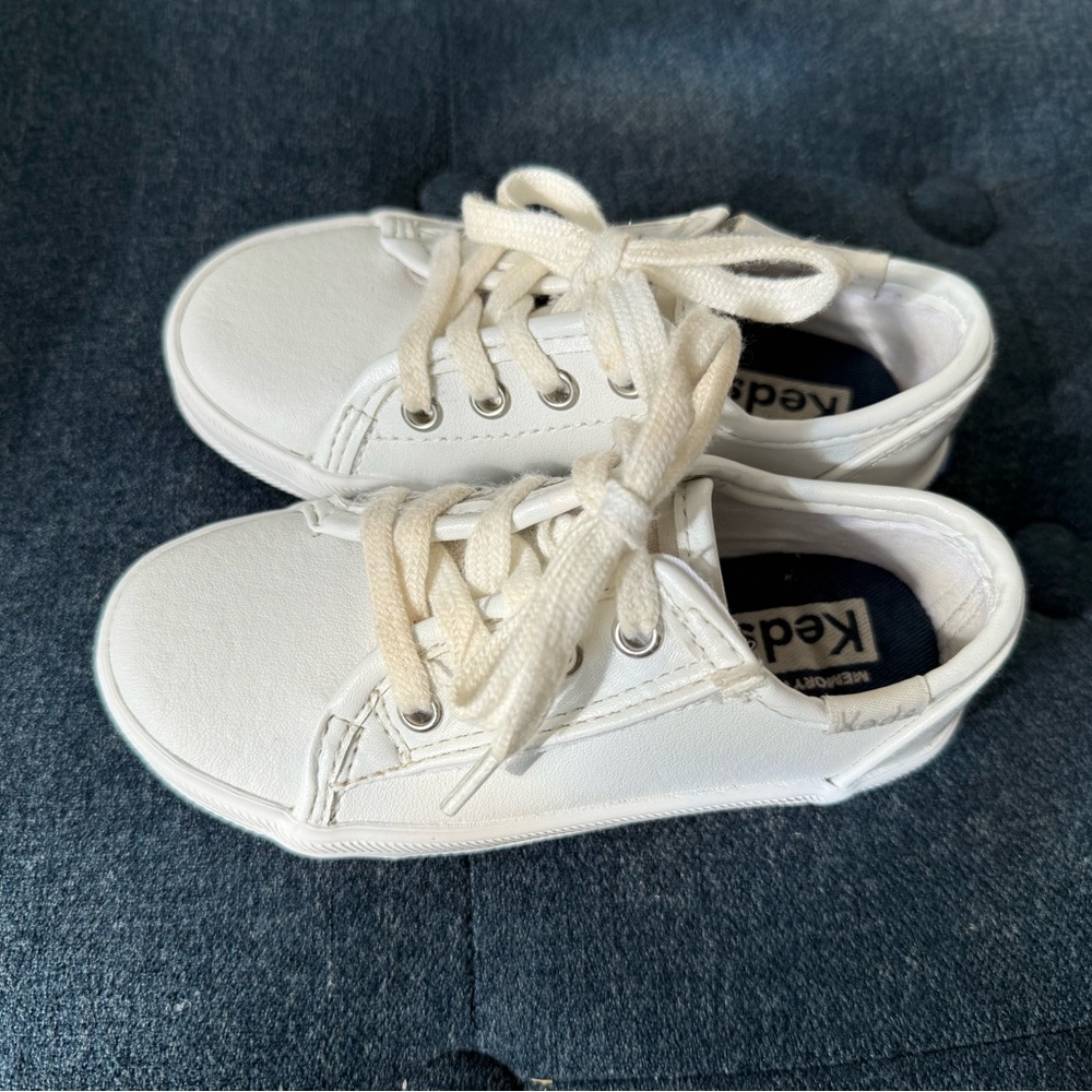 Keds 6.5 Toddler - White Leather w/easy On Velcro